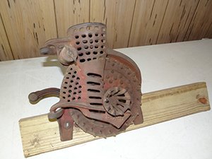 Property photo 120 - Personal Property Auction, Tractors, Dozer, Implements, Lawn & Garden, Tools, Antiques, Furniture & Household